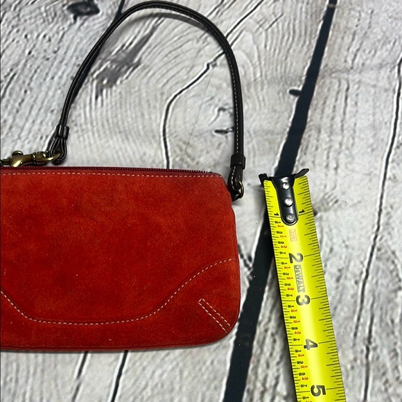 Coach 🔥 Burnt Orange Wristlet - Picture 7 of 8